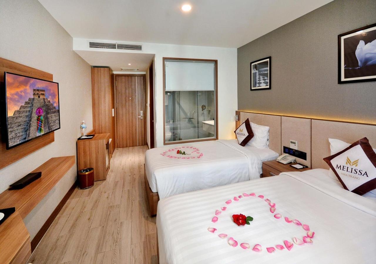 โรงแรมเมลิสซา ญาจาง ภายนอก รูปภาพ