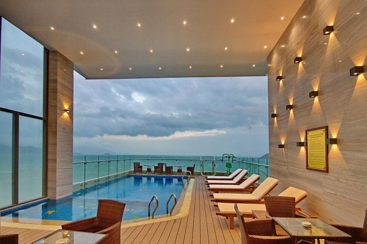 โรงแรมเมลิสซา ญาจาง ภายนอก รูปภาพ